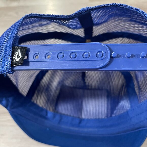 Volcom Hat - Picture 11 of 11